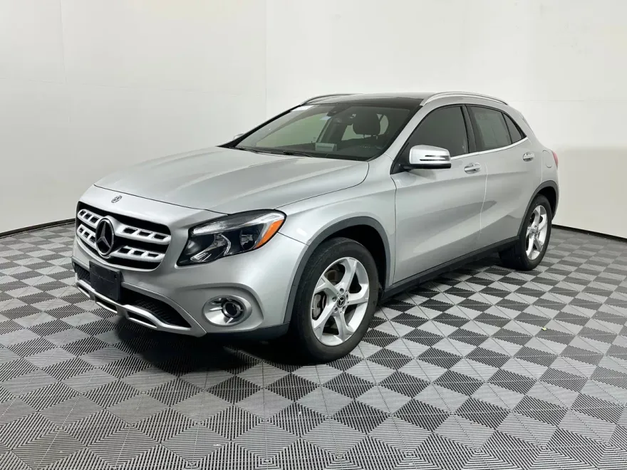 2018 Mercedes Benz GLA 250 photo 1