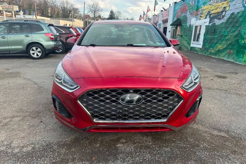 2018 Hyundai Sonata Sport photo 1