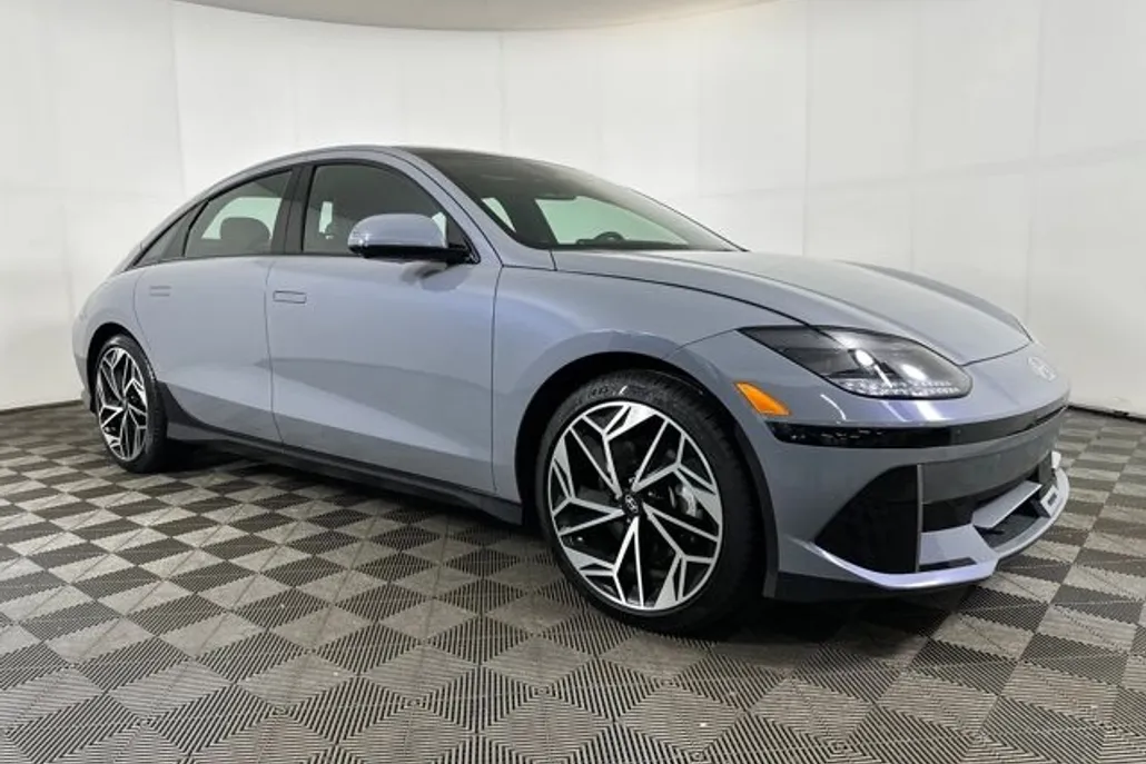 2023 Hyundai Ioniq 6 Limited photo 1