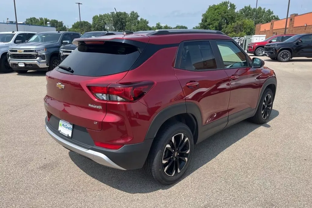 2022 Chevrolet Trailblazer LT photo 1