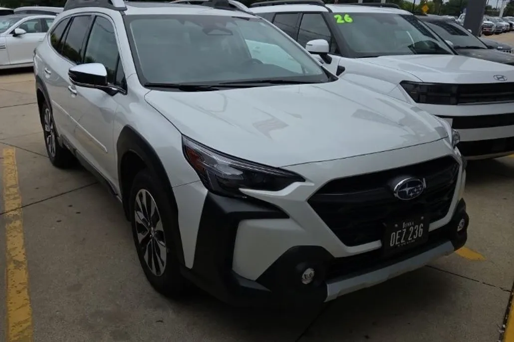 2024 Subaru Outback Touring XT photo 1