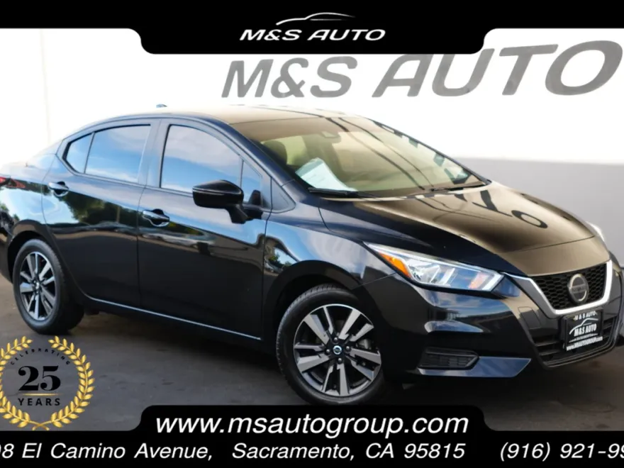 2021 Nissan Versa SV photo 1