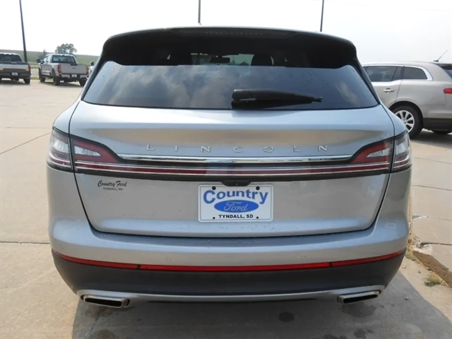 2021 Lincoln Nautilus Standard photo 1