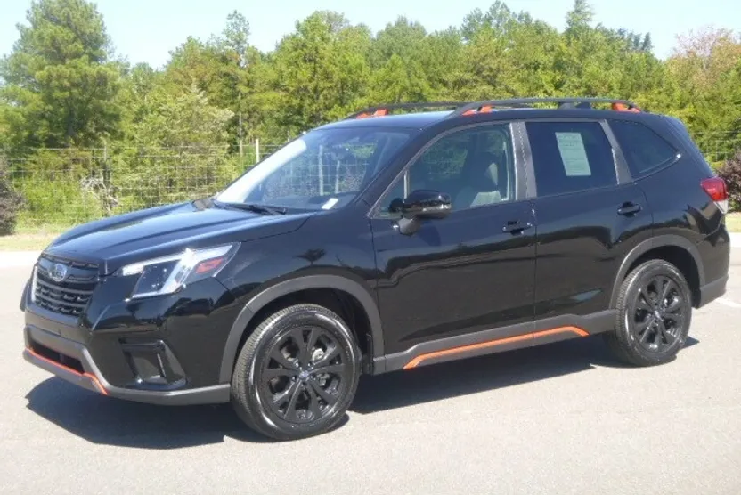 2024 Subaru Forester Sport photo 1