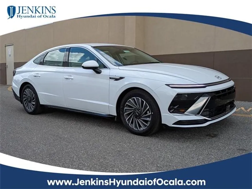 2025 Hyundai Sonata Hybrid SEL photo 1