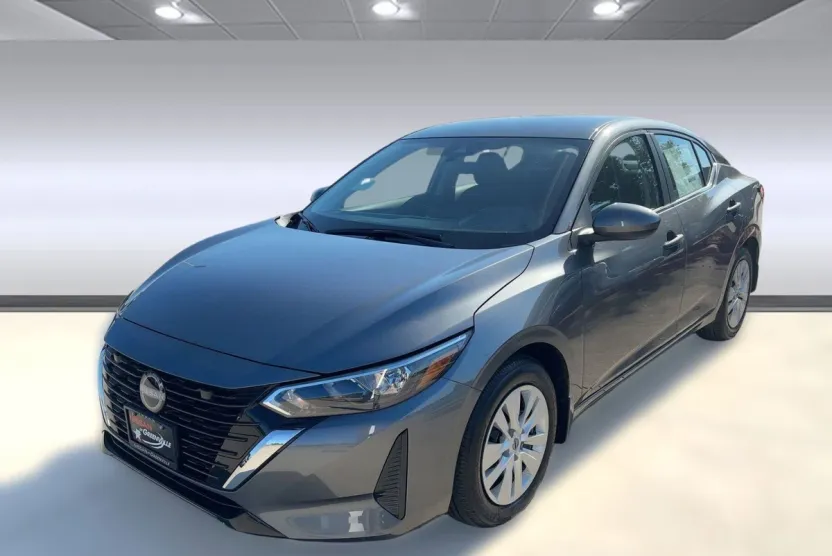 2025 Nissan Sentra S photo 1