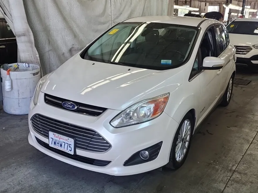 2016 Ford C-Max Hybrid SEL photo 1