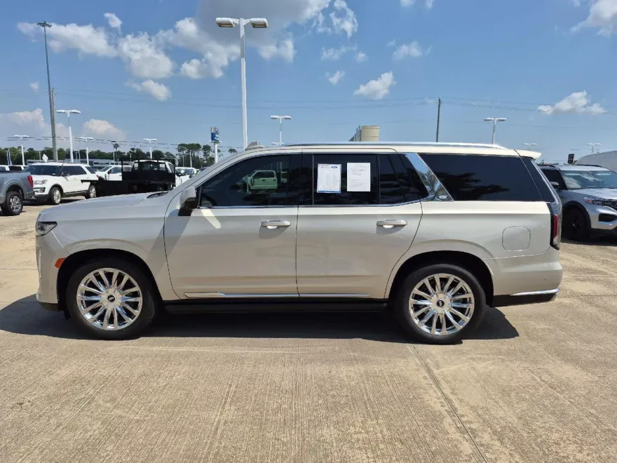 2024 Cadillac Escalade Premium Luxury photo 1