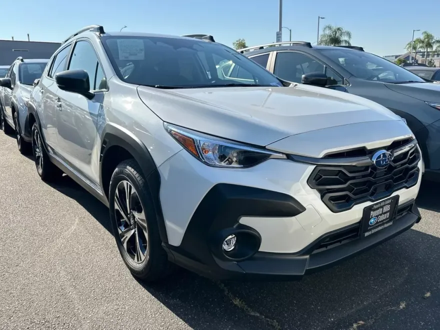 2025 Subaru Crosstrek Premium photo 1