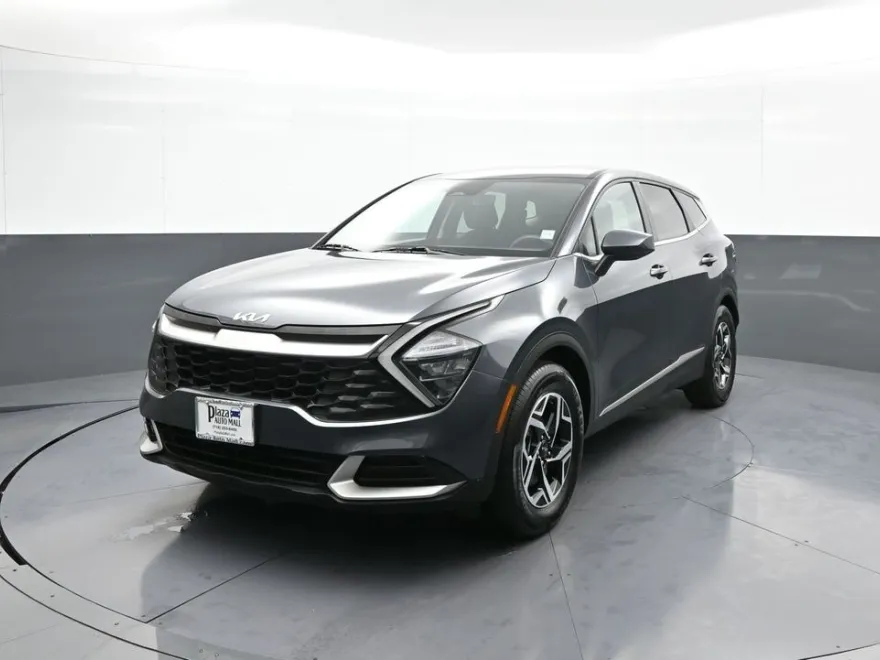 2023 Kia Sportage LX photo 1