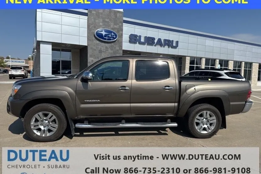 2015 Toyota Tacoma Base V6 photo 1