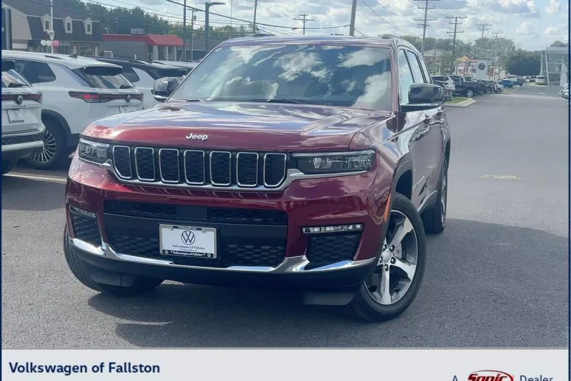 2025 Jeep Grand Cherokee Limited photo 1