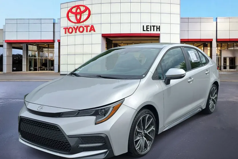 2022 Toyota Corolla SE photo 1