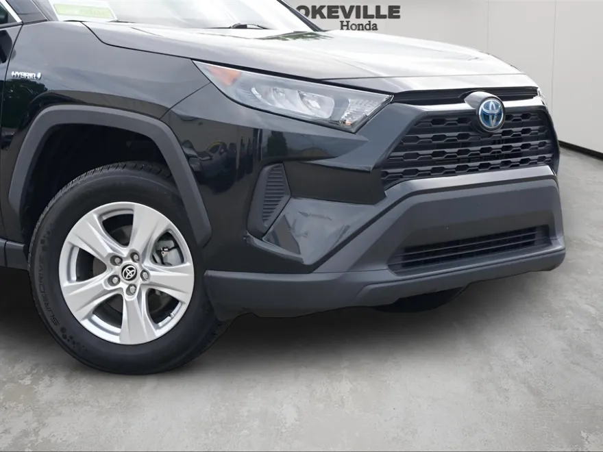 2021 Toyota RAV4 Hybrid LE photo 1