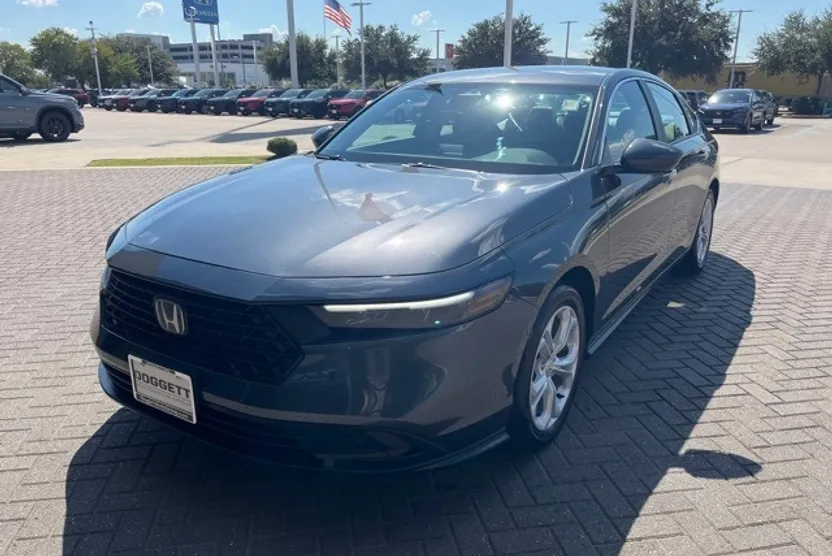 2024 Honda Accord LX photo 1