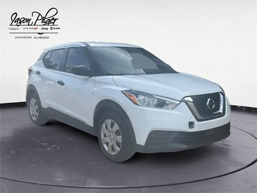2020 Nissan Kicks S photo 1