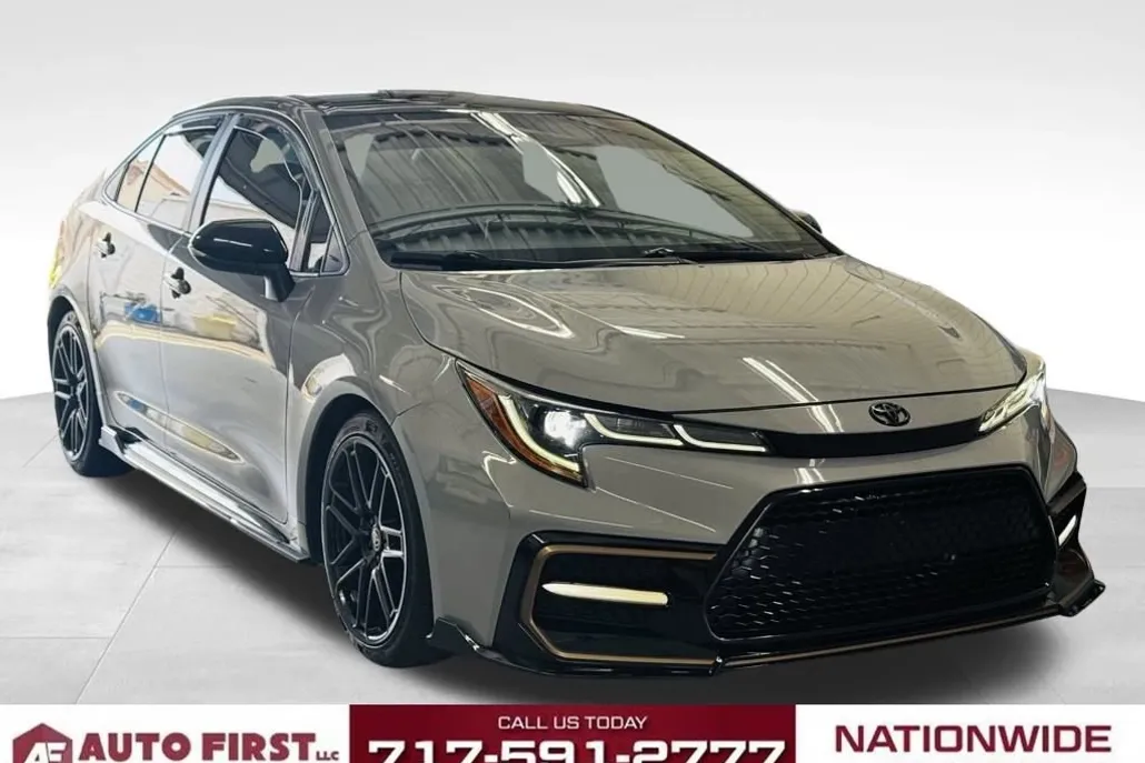 2021 Toyota Corolla SE photo 1