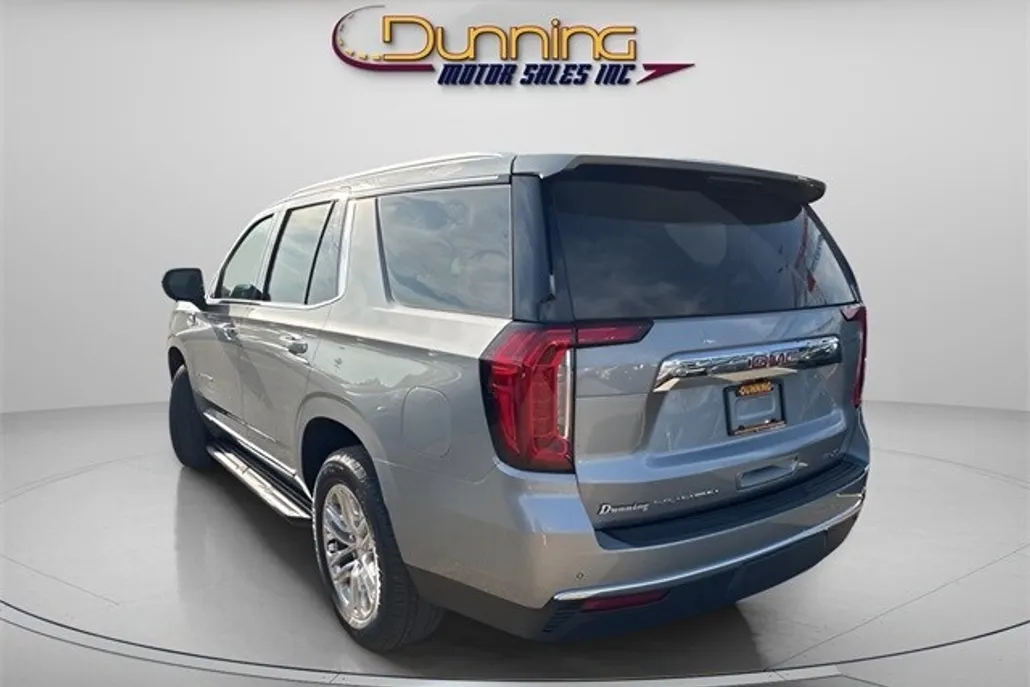 2024 Gmc Yukon SLT photo 1