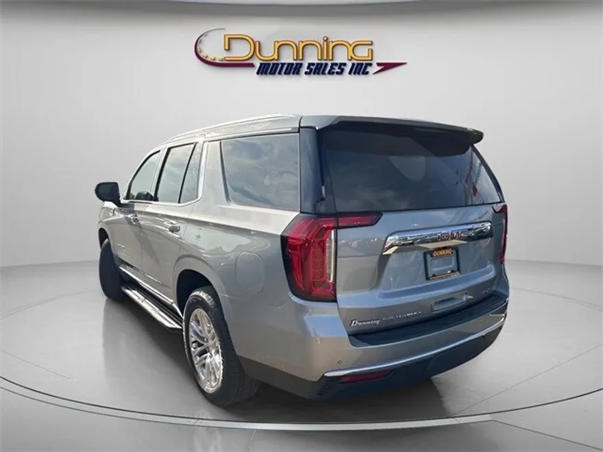 2024 Gmc Yukon SLT photo 1