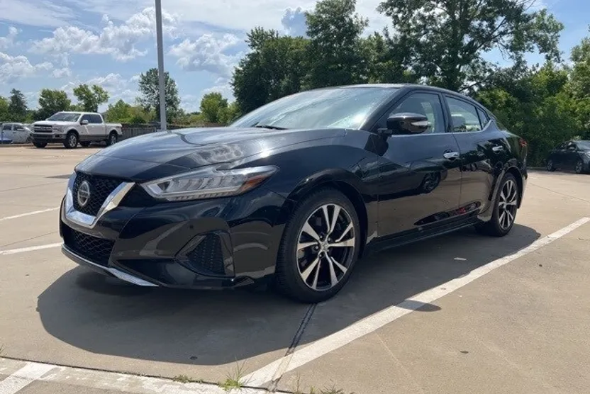 2019 Nissan Maxima SL photo 1