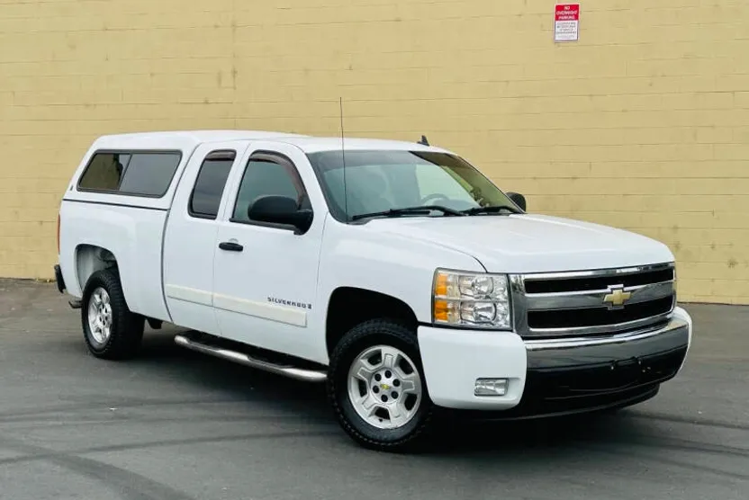 2008 Chevrolet Silverado 1500 LT1 photo 1