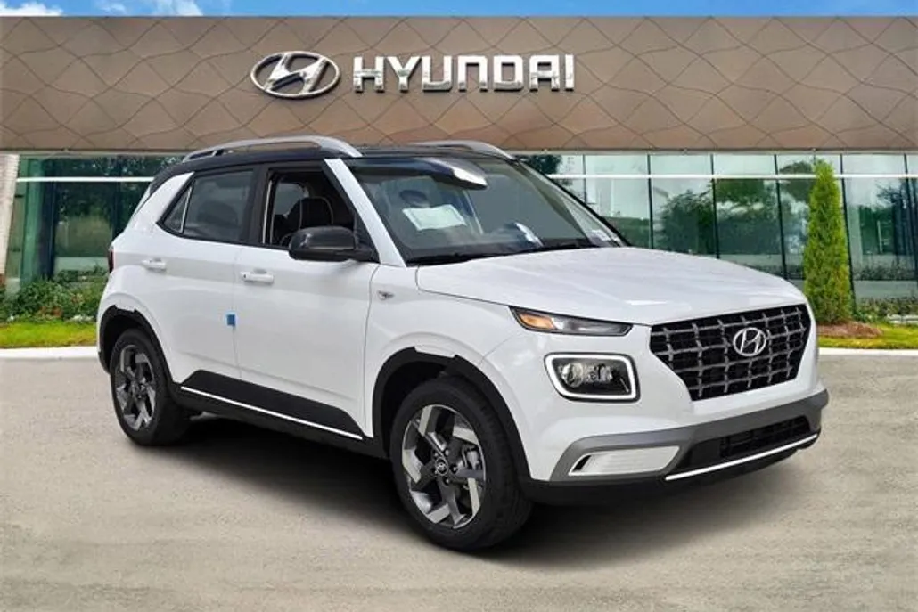 2025 Hyundai Venue Limited photo 1