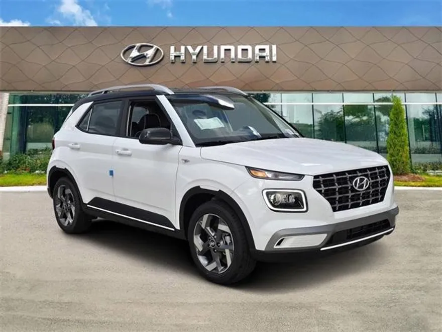 2025 Hyundai Venue Limited photo 1