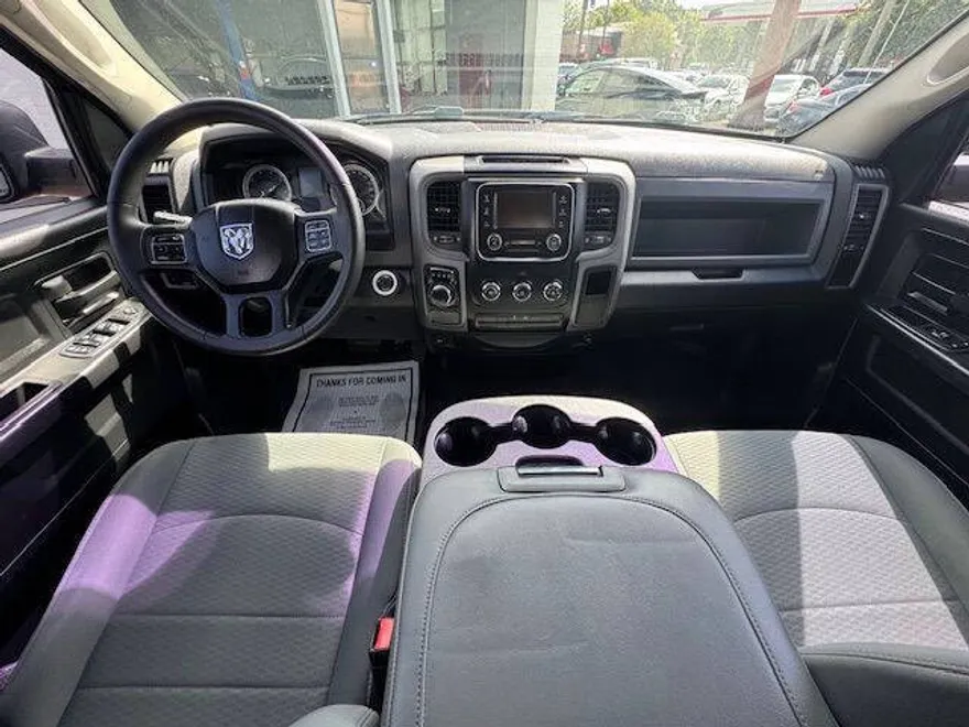 2018 Ram 1500 ST photo 1