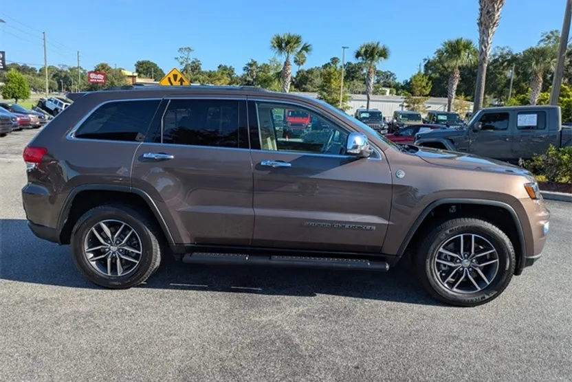 2018 Jeep Grand Cherokee Limited photo 1