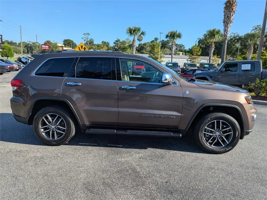 2018 Jeep Grand Cherokee Limited photo 1