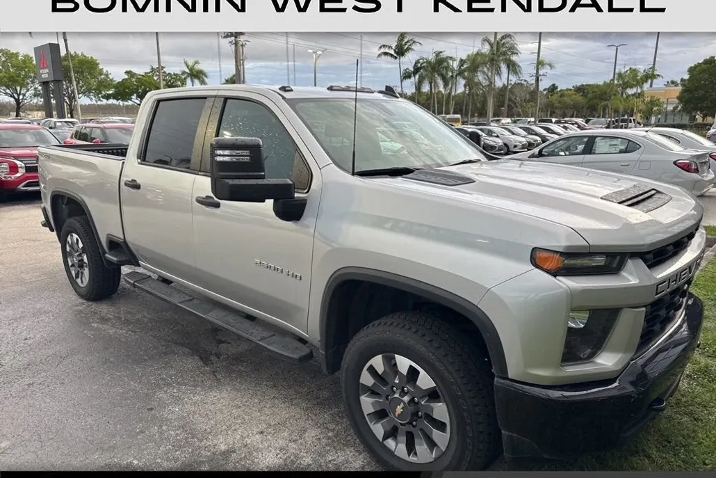 2021 Chevrolet Silverado 2500HD Custom photo 1