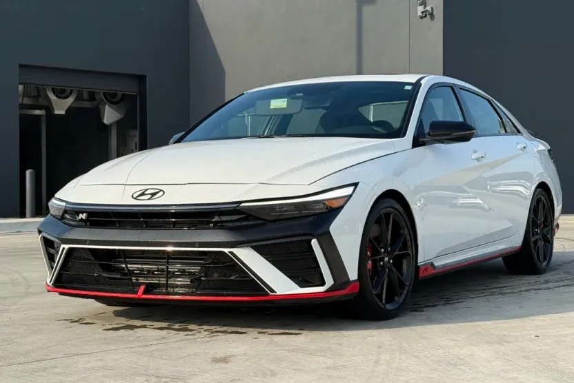 2025 Hyundai Elantra N Base photo 1