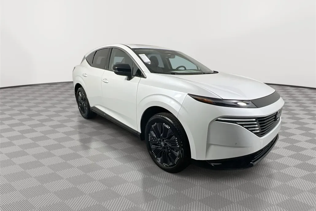 2025 Nissan Murano Platinum photo 1