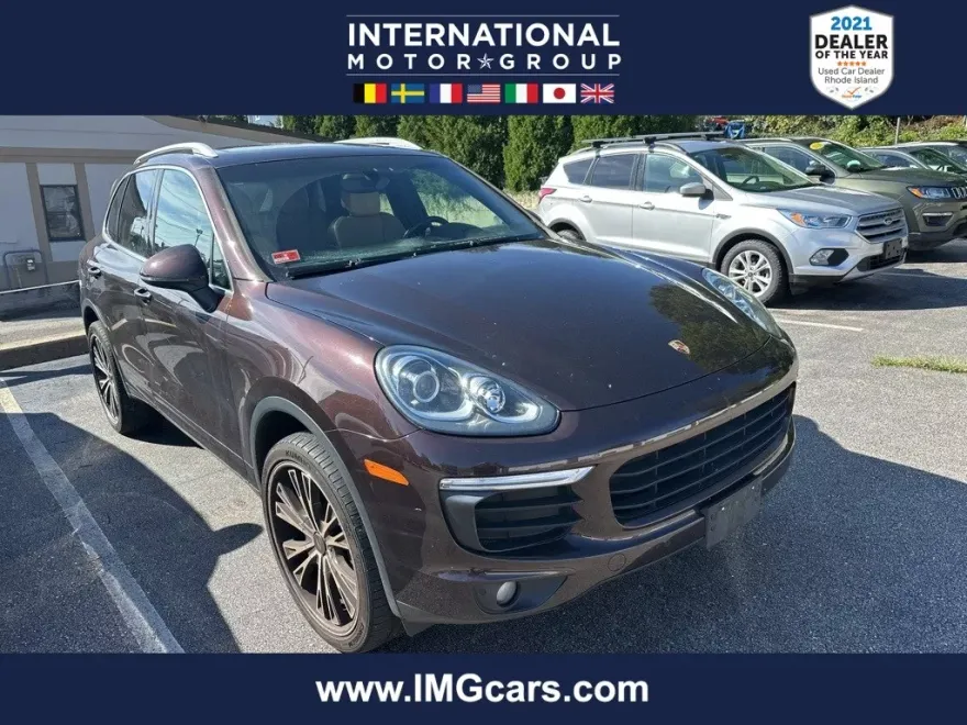 2018 Porsche Cayenne Base photo 1