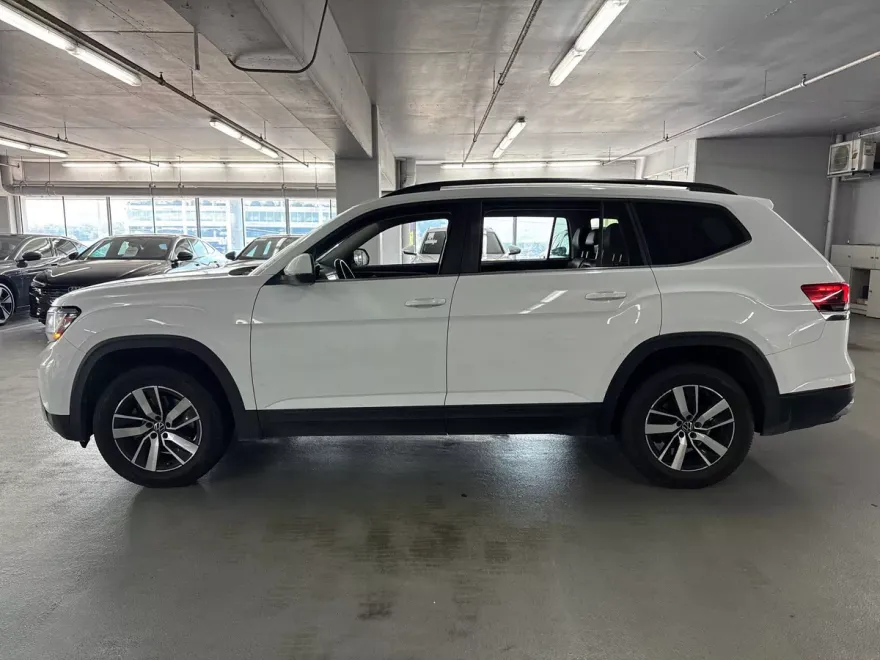2021 Volkswagen Atlas SE photo 1