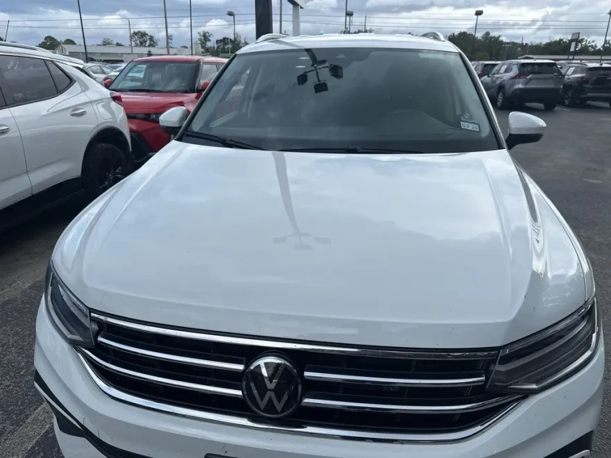 2024 Volkswagen Tiguan SE Wolfsburg Edition photo 1