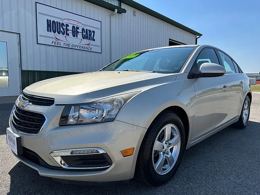 2016 Chevrolet Cruze photo 1