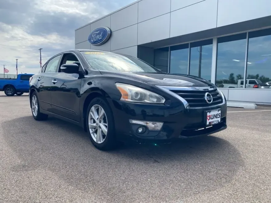 2013 Nissan Altima 2.5 SL photo 1