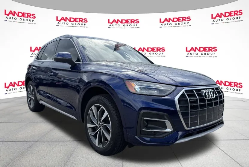 2021 Audi Q5 Premium photo 1