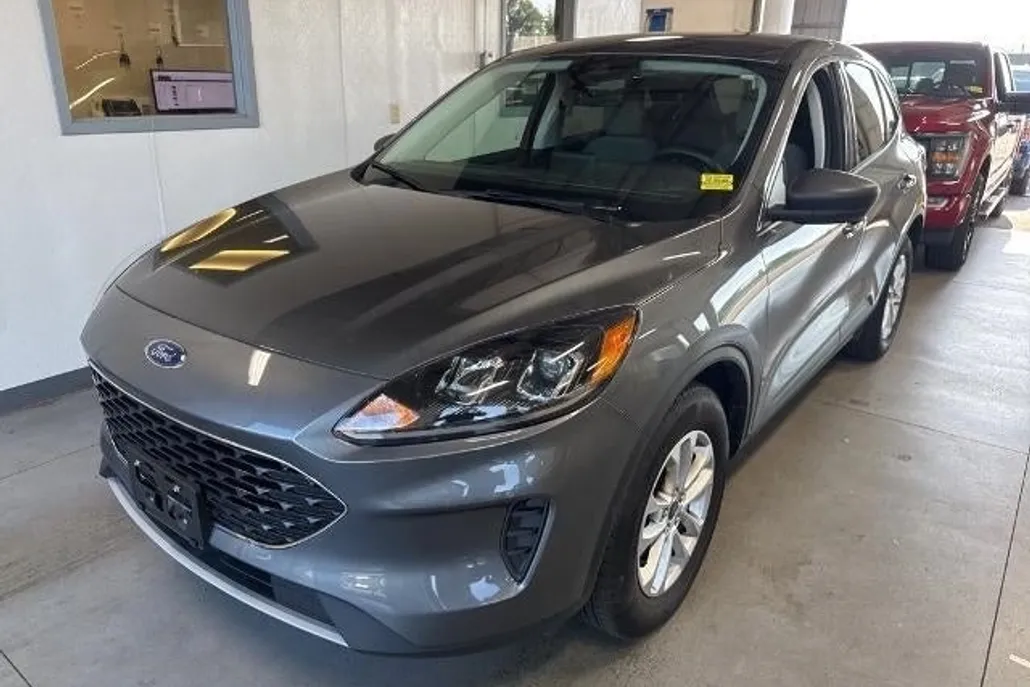 2022 Ford Escape SE photo 1