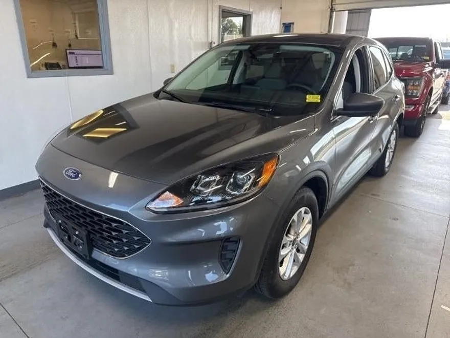 2022 Ford Escape SE photo 1