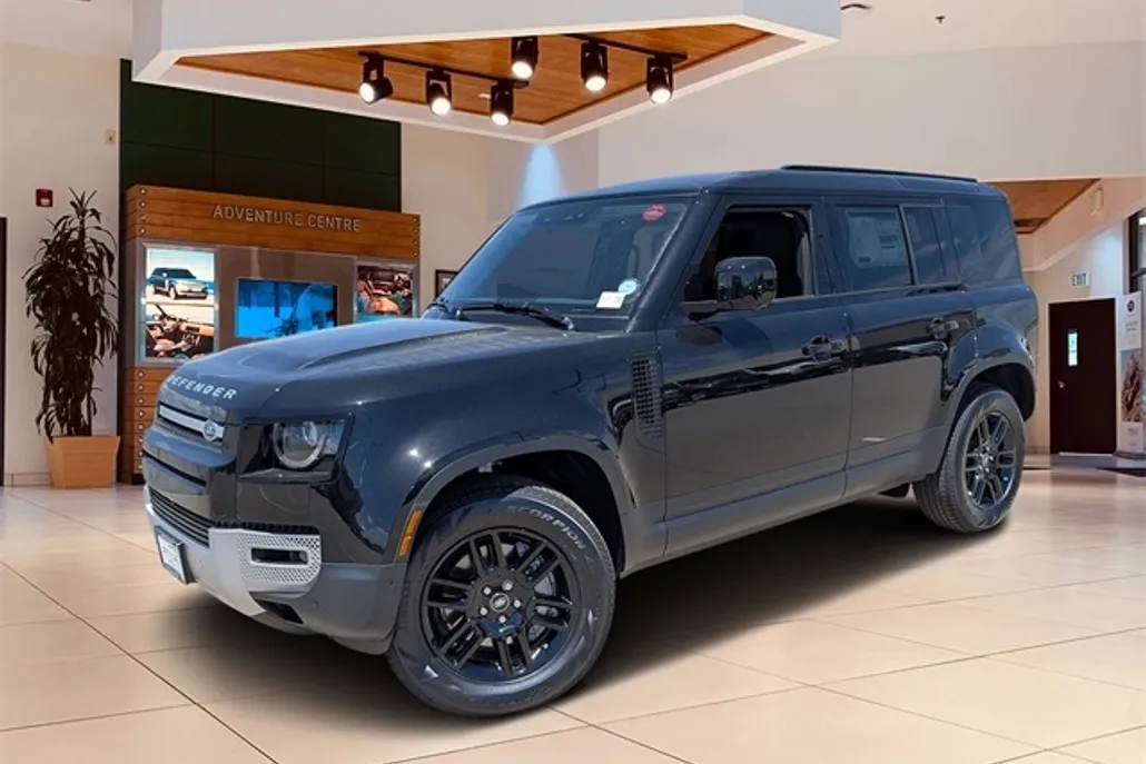 2025 Land Rover Defender 110 S photo 1