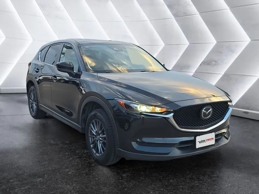 2019 Mazda CX-5 Touring photo 1