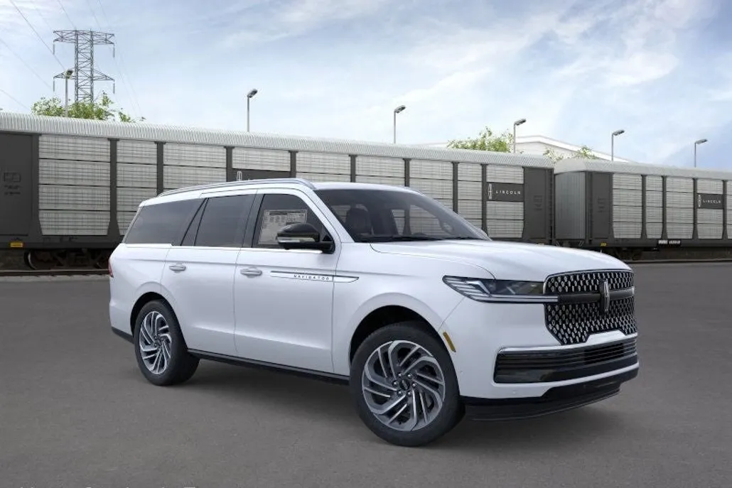 2025 Lincoln Navigator Reserve photo 1