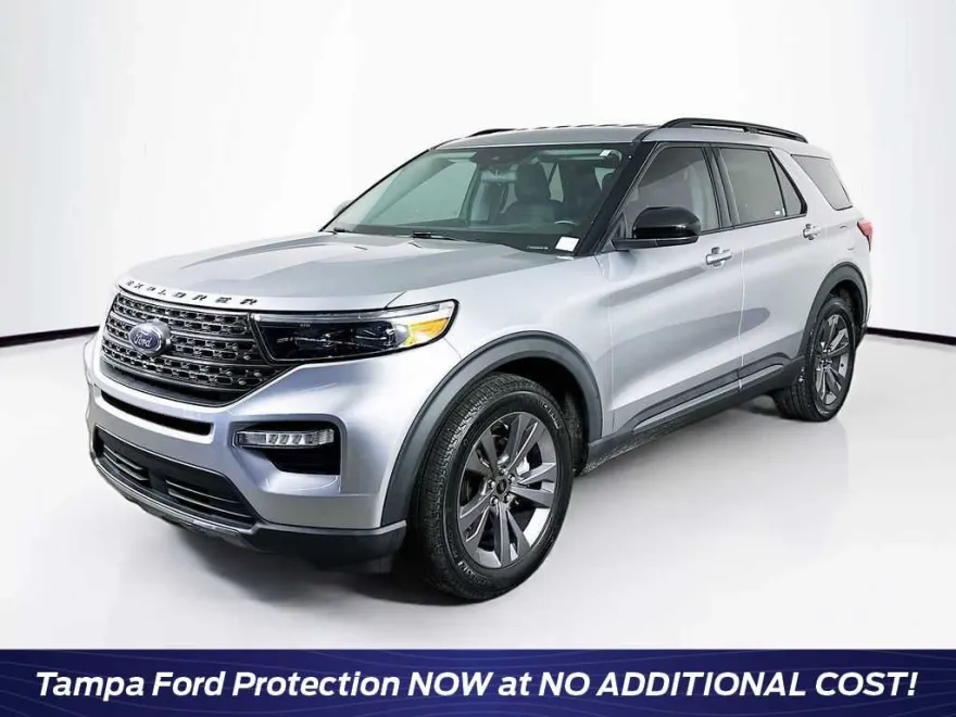 2022 Ford Explorer XLT photo 1