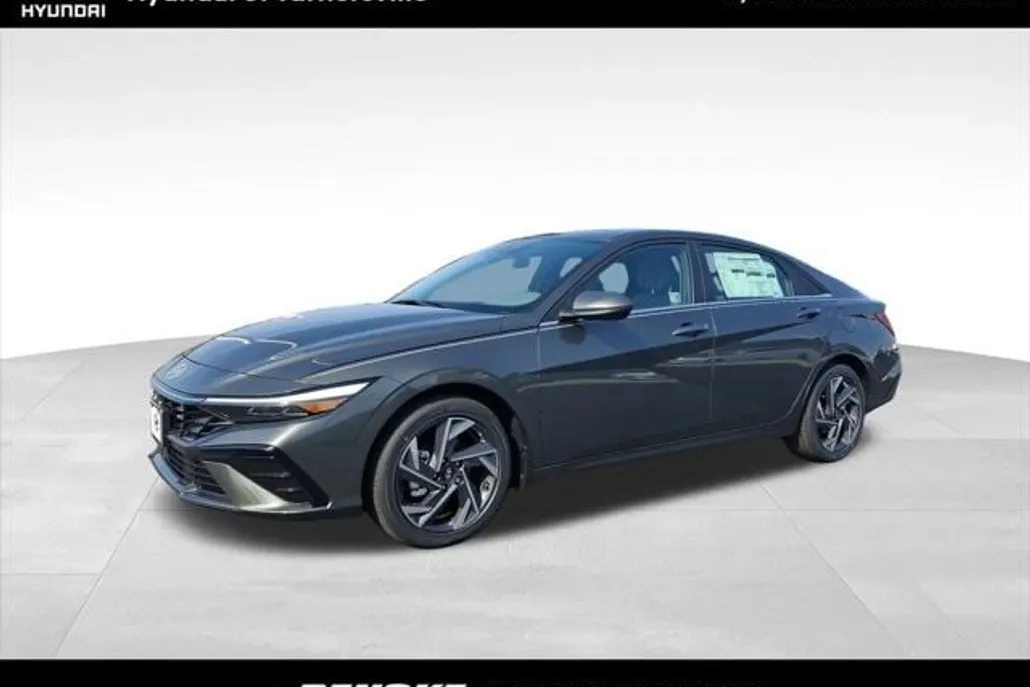 2025 Hyundai Elantra SEL Convenience photo 1