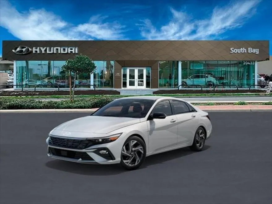 2025 Hyundai Elantra SEL Sport photo 1
