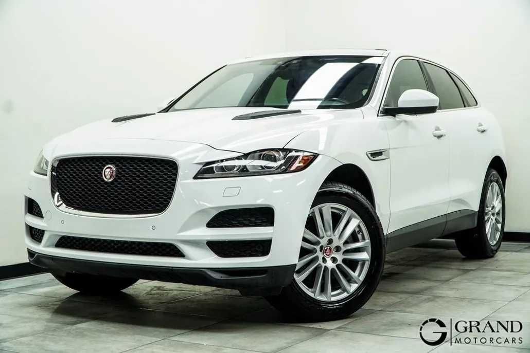 2019 Jaguar F-PACE Prestige photo 1