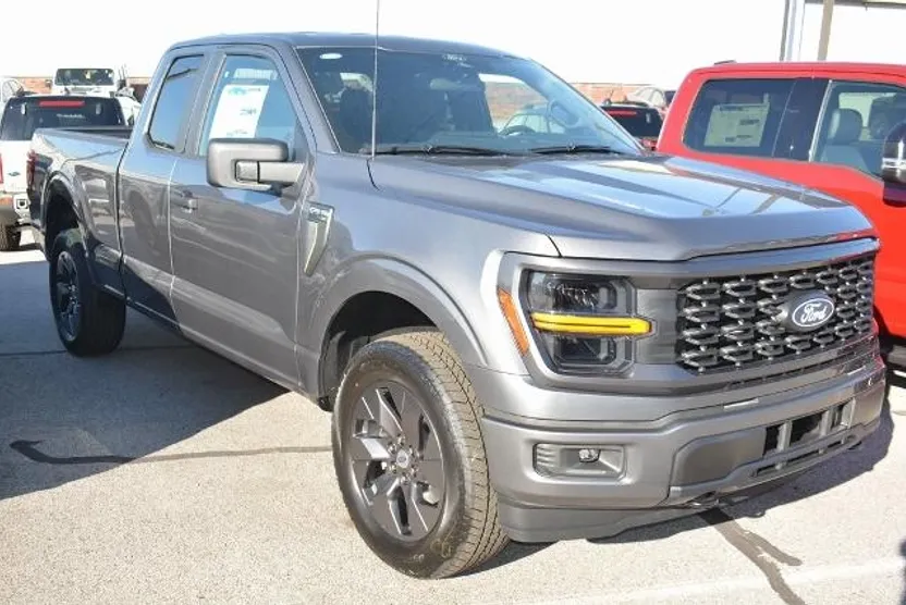 2025 Ford F-150 STX photo 1