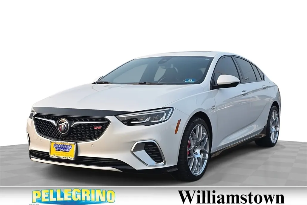2018 Buick Regal Sportback GS photo 1